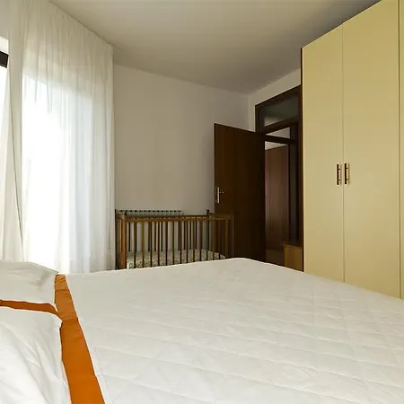 Gasparini * פולה